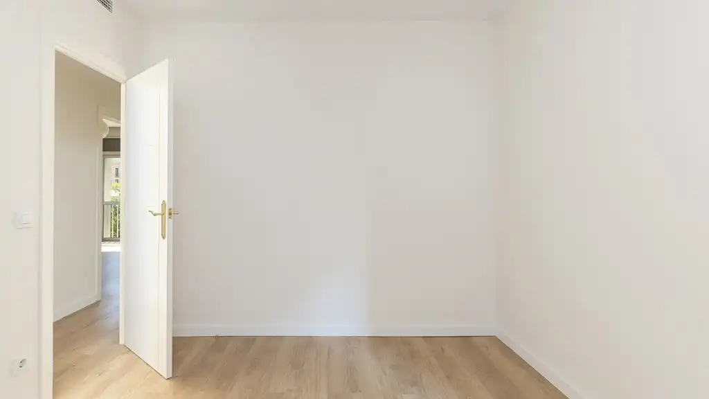 Habitación de Apartamento en venta en Barcelona con Aire acondicionado, Parquet y Balcón