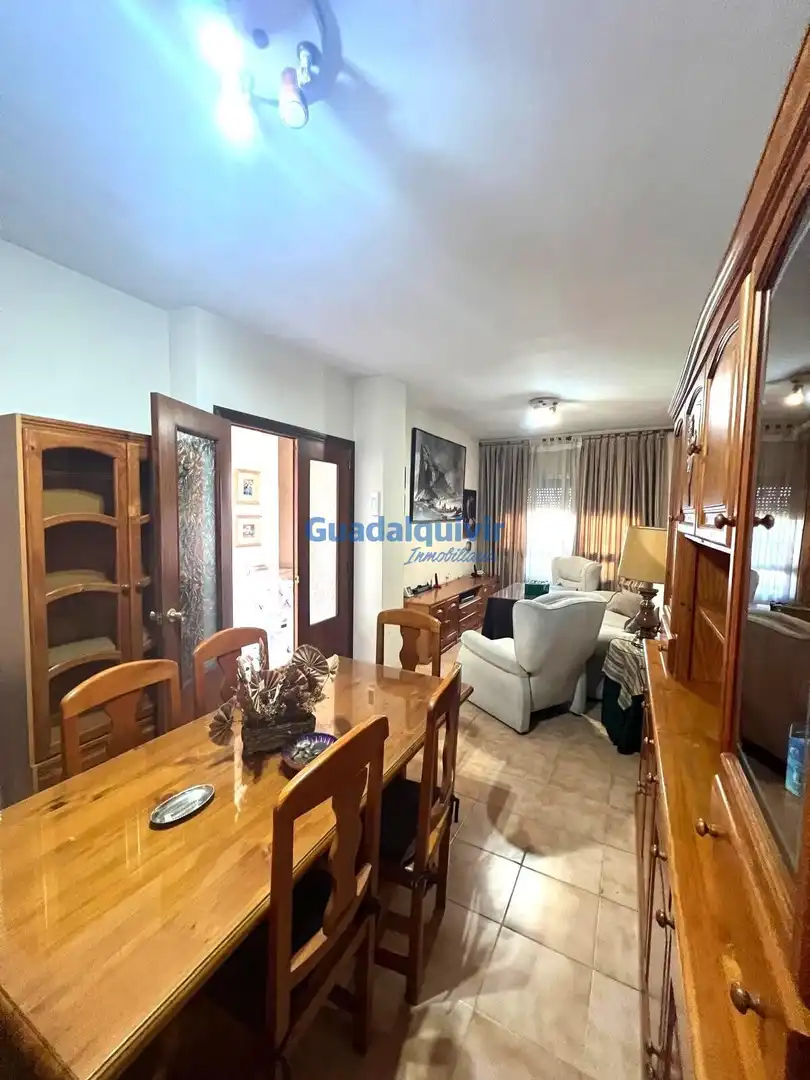 Jardí de Casa adosada en venda en Montequinto amb Aire condicionat, Jardí privat i Traster