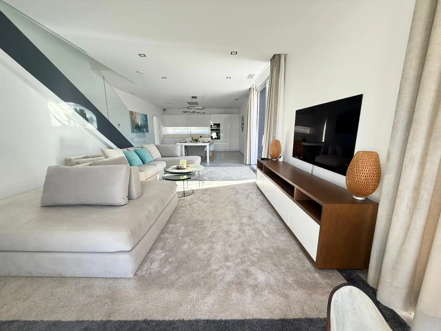 Sala de estar de Casa o chalet de alquiler en Finestrat con Aire acondicionado, Calefacción y Jardín privado
