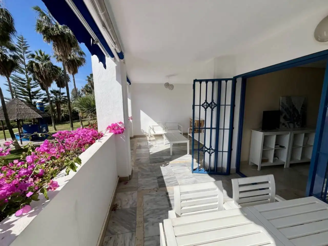 Terrasse von Wohnungen zum Verkauf in Almuñécar mit Klimaanlage, Terrasse und Abstellraum