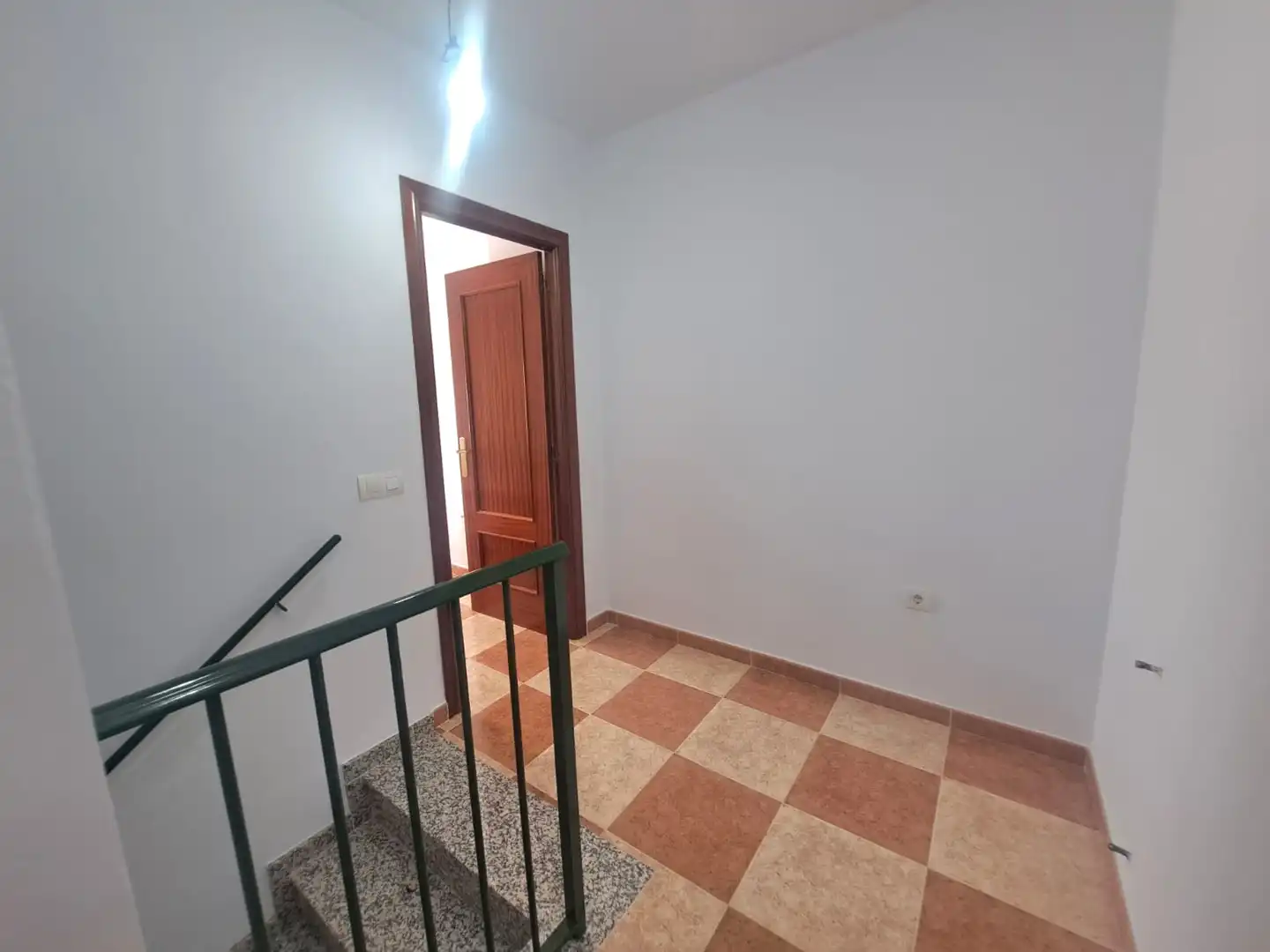 Casa adosada en venta en Casar de Cáceres con Calefacción y Amueblado
