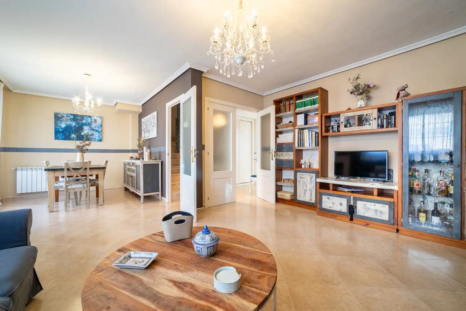 Sala d'estar de Casa o xalet en venda en Valdemoro amb Aire condicionat, Calefacció i Jardí privat