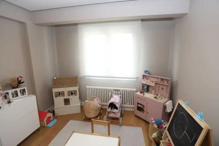 Bedroom of Flat for sale in Bilbao   with Heating