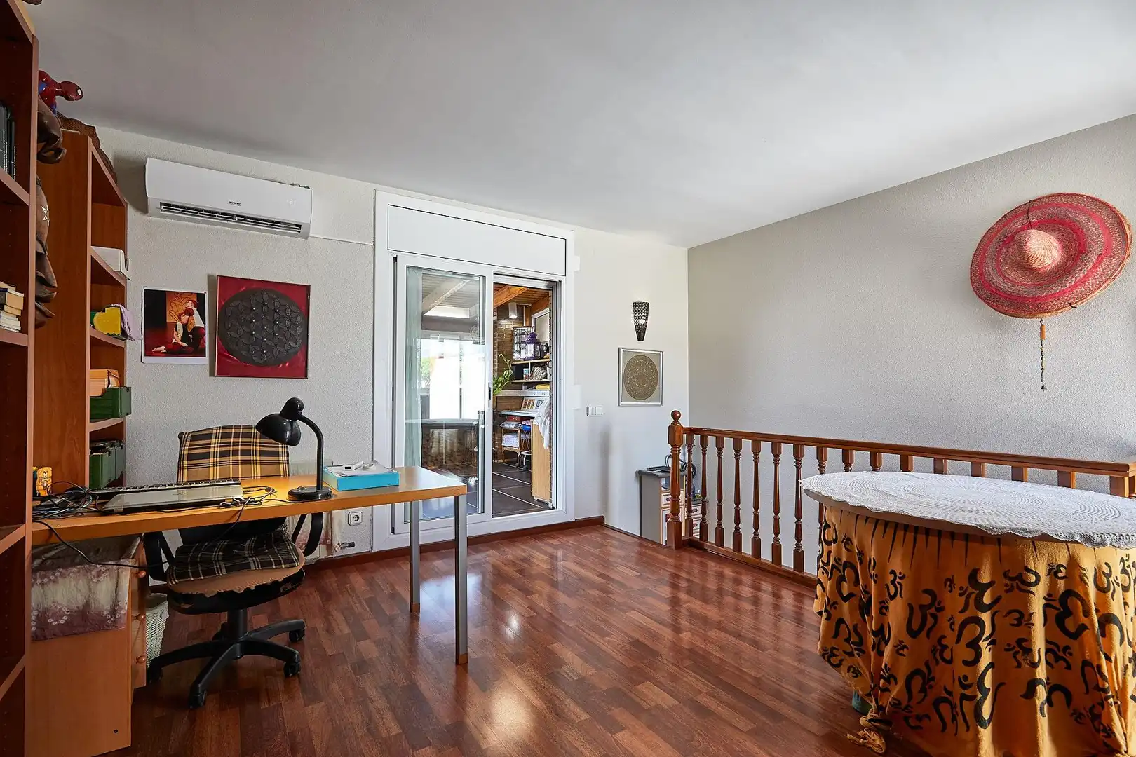 Living room of Houses for sale in Castelldefels  with Air Conditioner, Heating and Private garden