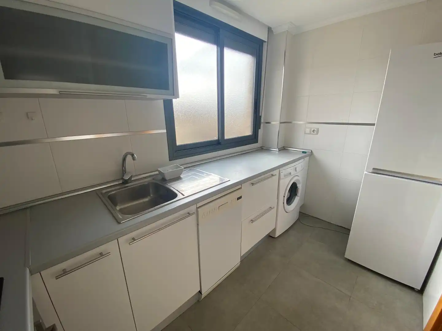 Attic for rent in Avenida Doctor Francisco Gaspar Huelves, Facultad de Medicina