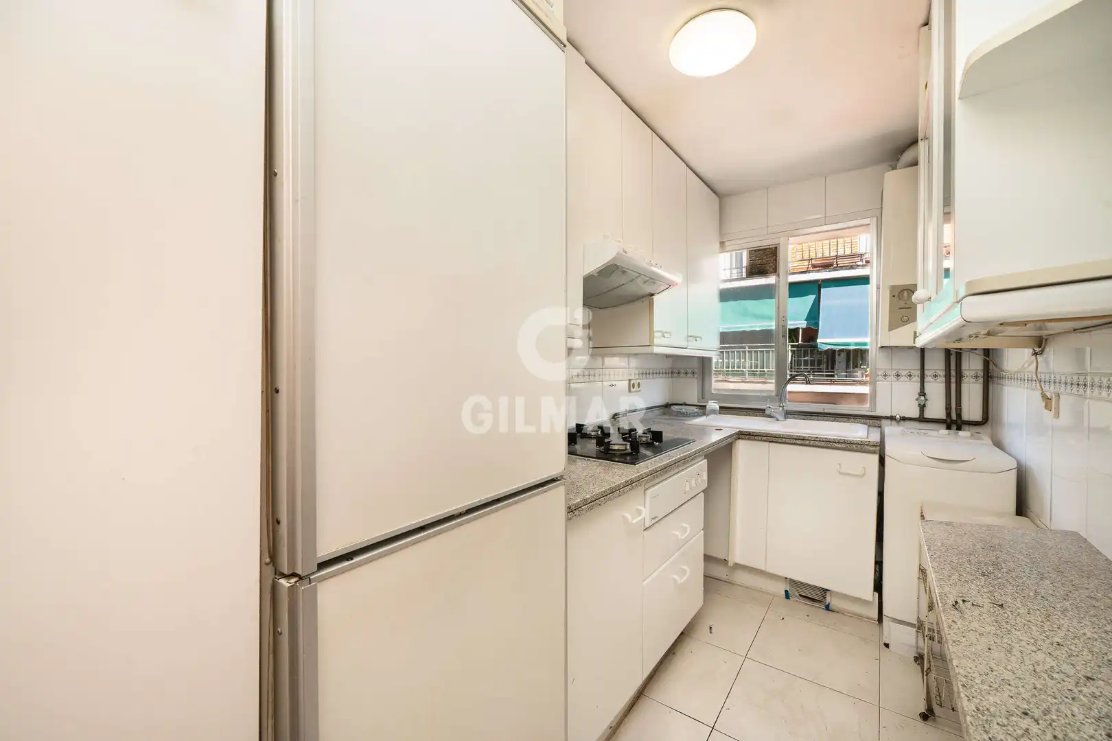 Küche von Wohnung zum Verkauf in Madrid mit Heizung und Balkon