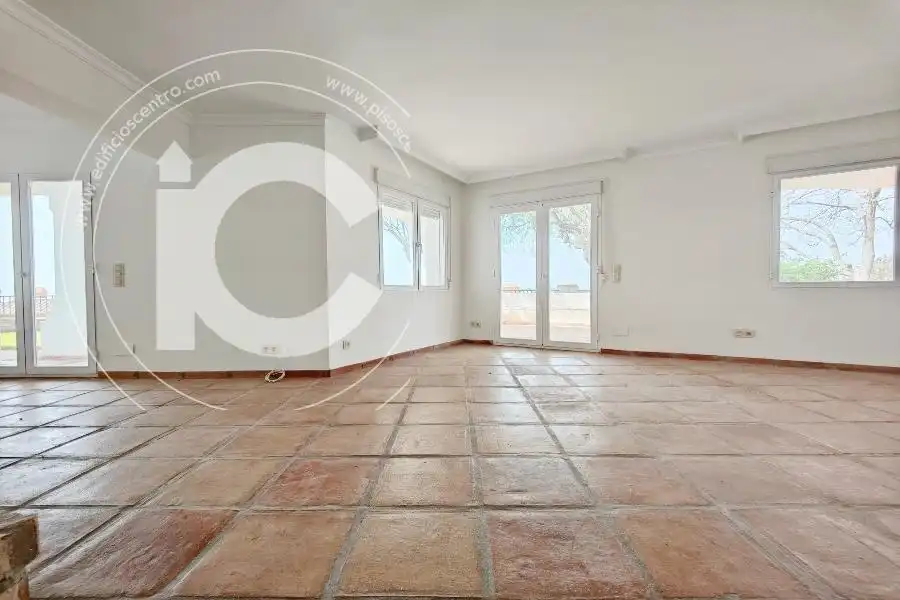 Chalet con piscina en venta en marina del este, imagen 7