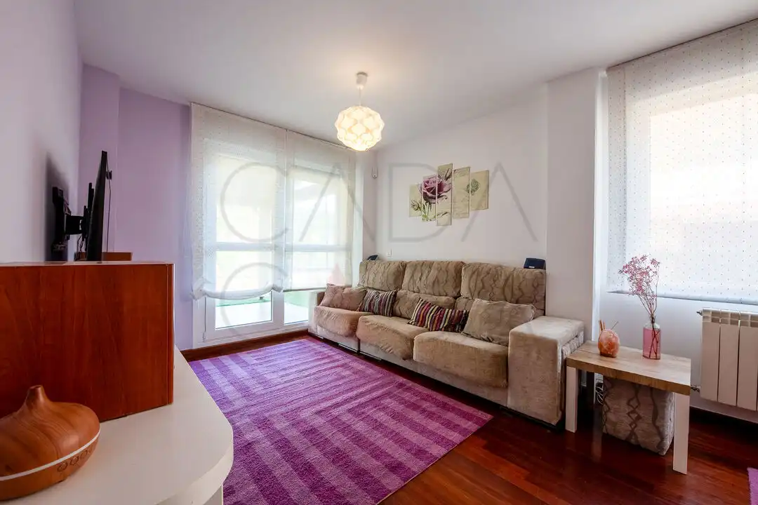 Sala de estar de Casa o chalet en venta en Villaescusa (Cantabria) con Calefacción, Jardín privado y Terraza