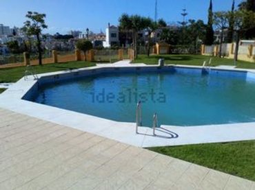 Villa avec balcon à vendre à Calle Meridiano