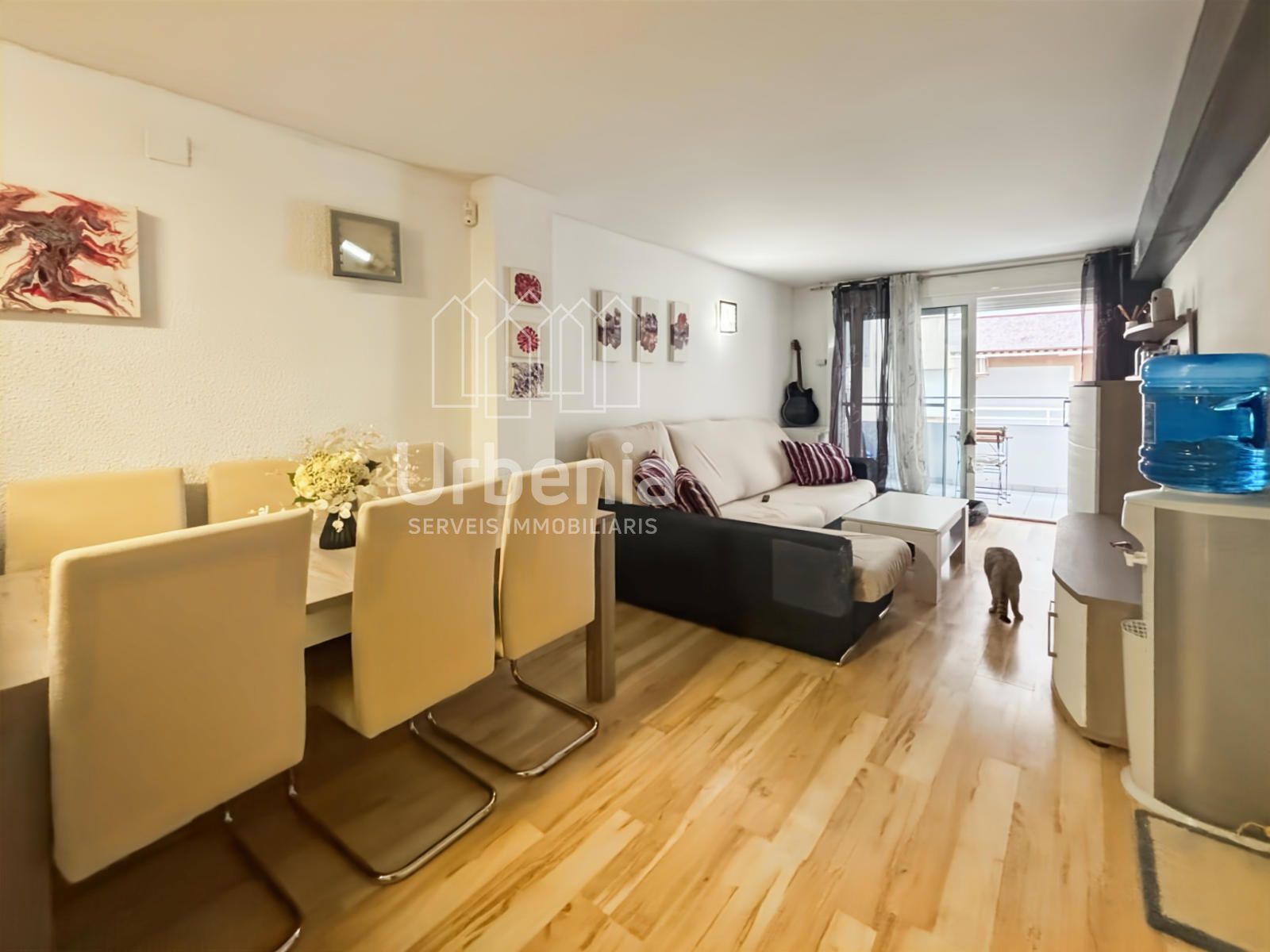 Sala de estar de Piso en venta en Pineda de Mar con Calefacción, Terraza y Amueblado