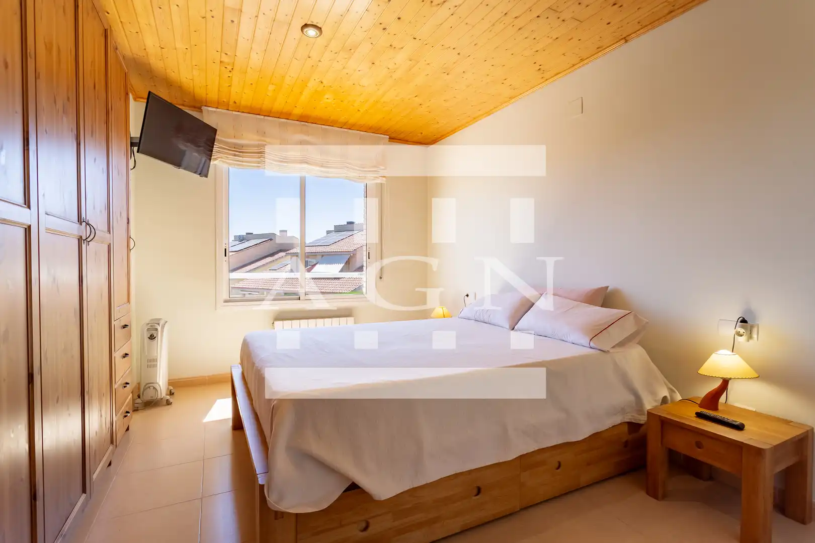 Schlafzimmer von Einfamilien-Reihenhaus zum Verkauf in Cambrils mit Klimaanlage, Heizung und Privatgarten