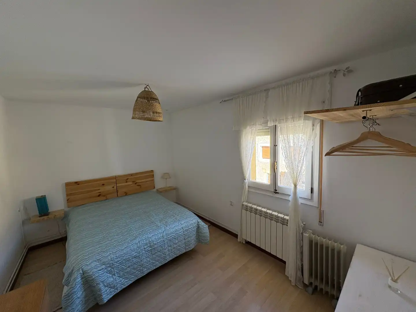 Habitación de Finca rústica en venta en San Esteban de Gormaz con Calefacción, Trastero y Amueblado