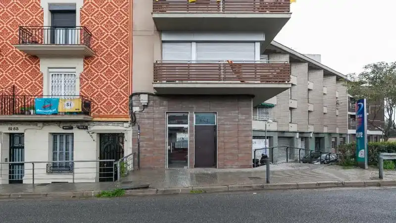 Exterior view of Office for sale in Molins de Rei