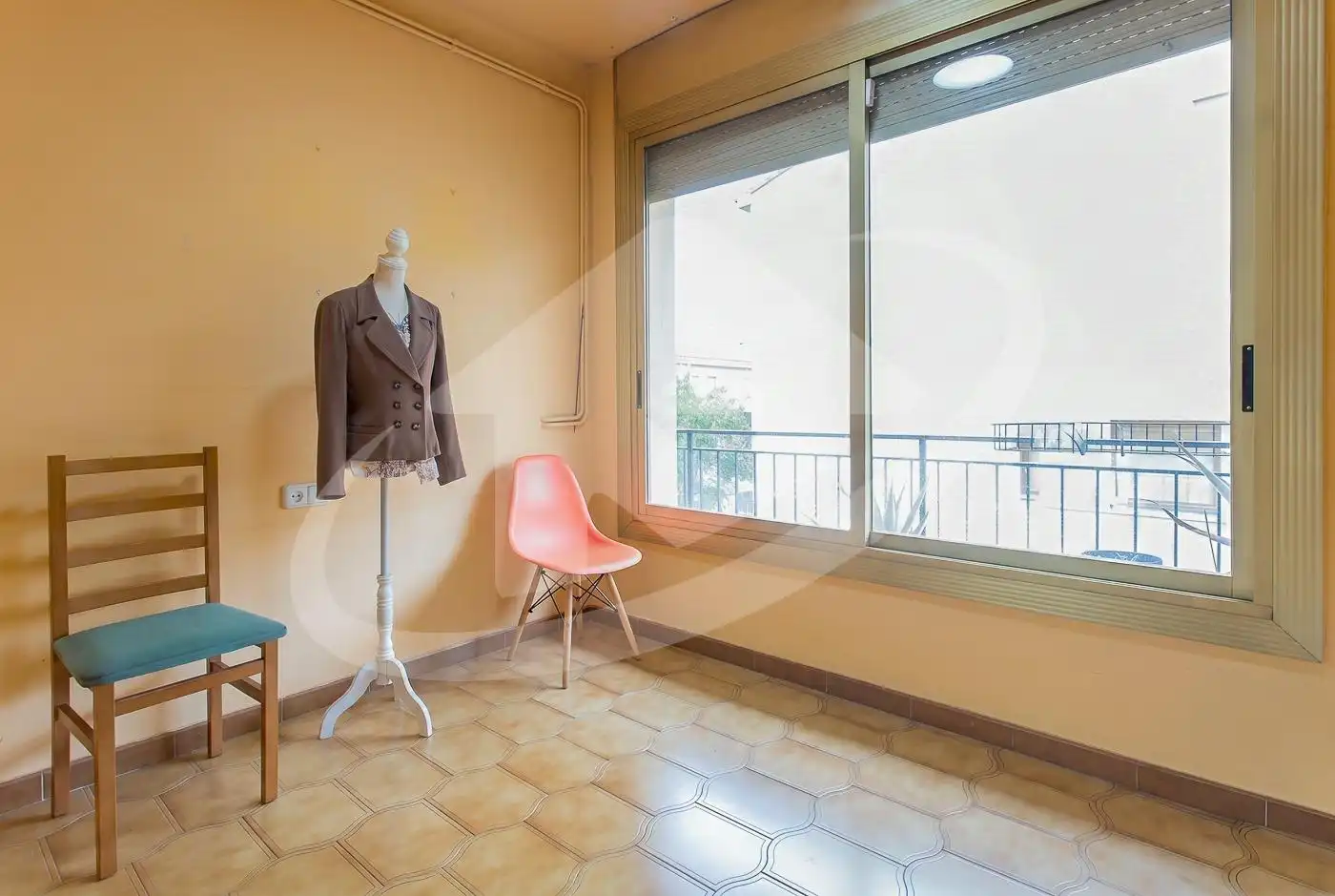 Schlafzimmer von Wohnung zum Verkauf in Sabadell mit Klimaanlage, Heizung und Balkon