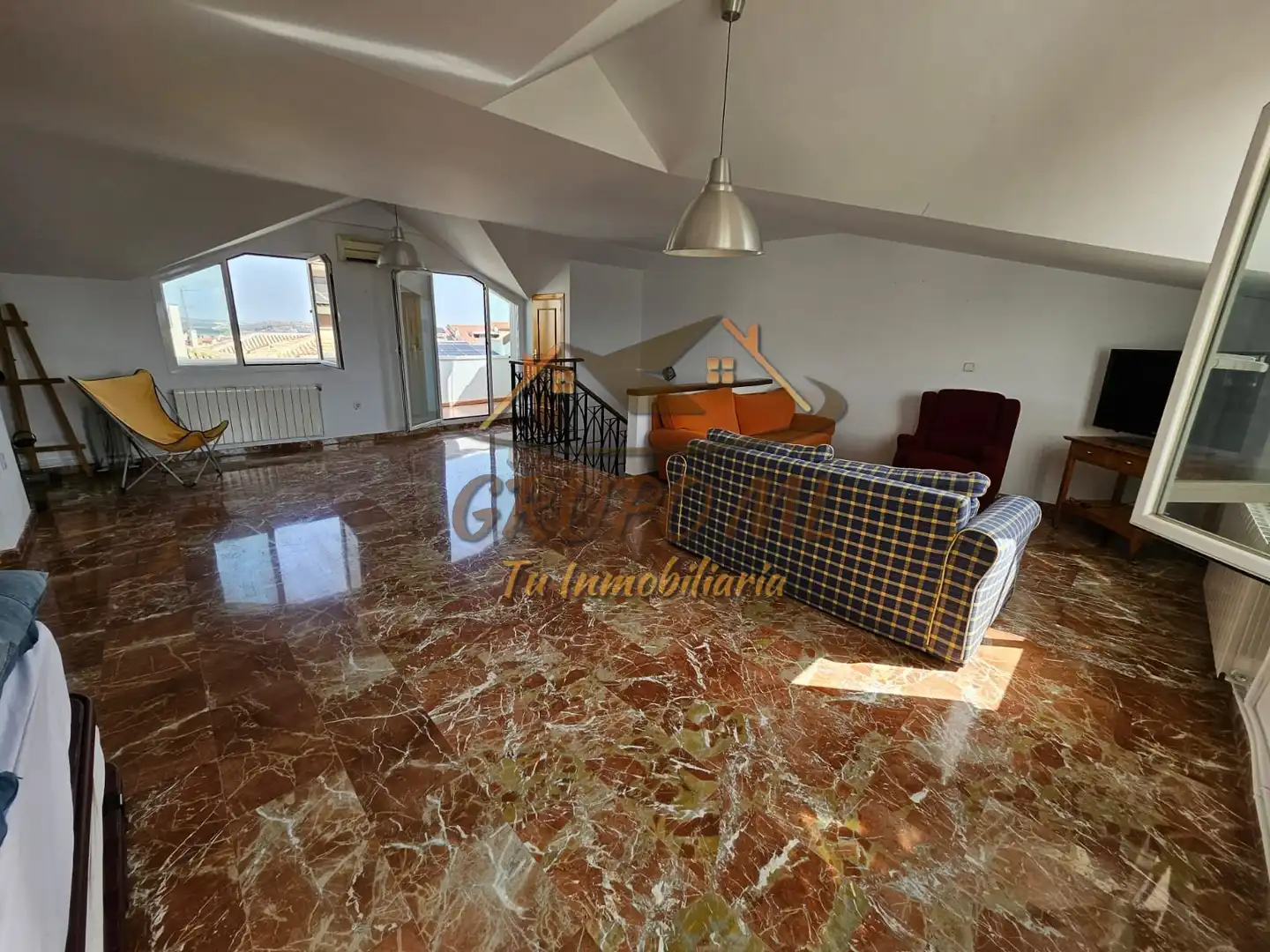 Sala de estar de Casa o chalet en venta en Jaén con Aire acondicionado, Calefacción y Terraza