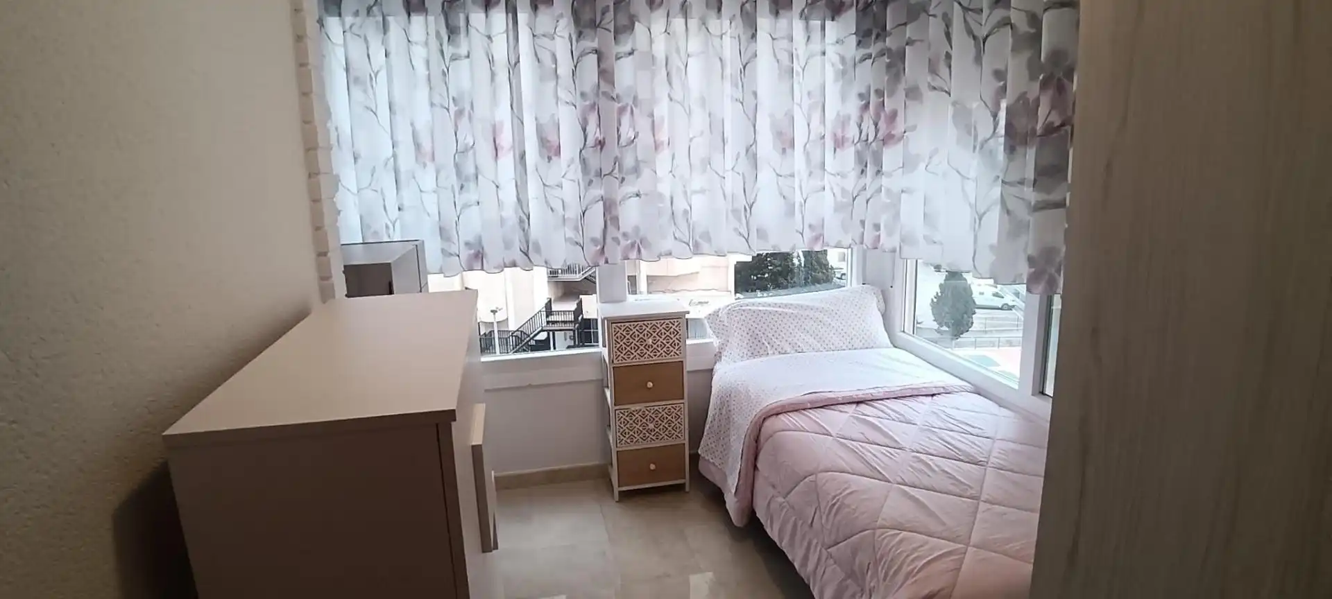 Habitación de Apartamento en venta en Benidorm con Aire acondicionado, Calefacción y Terraza