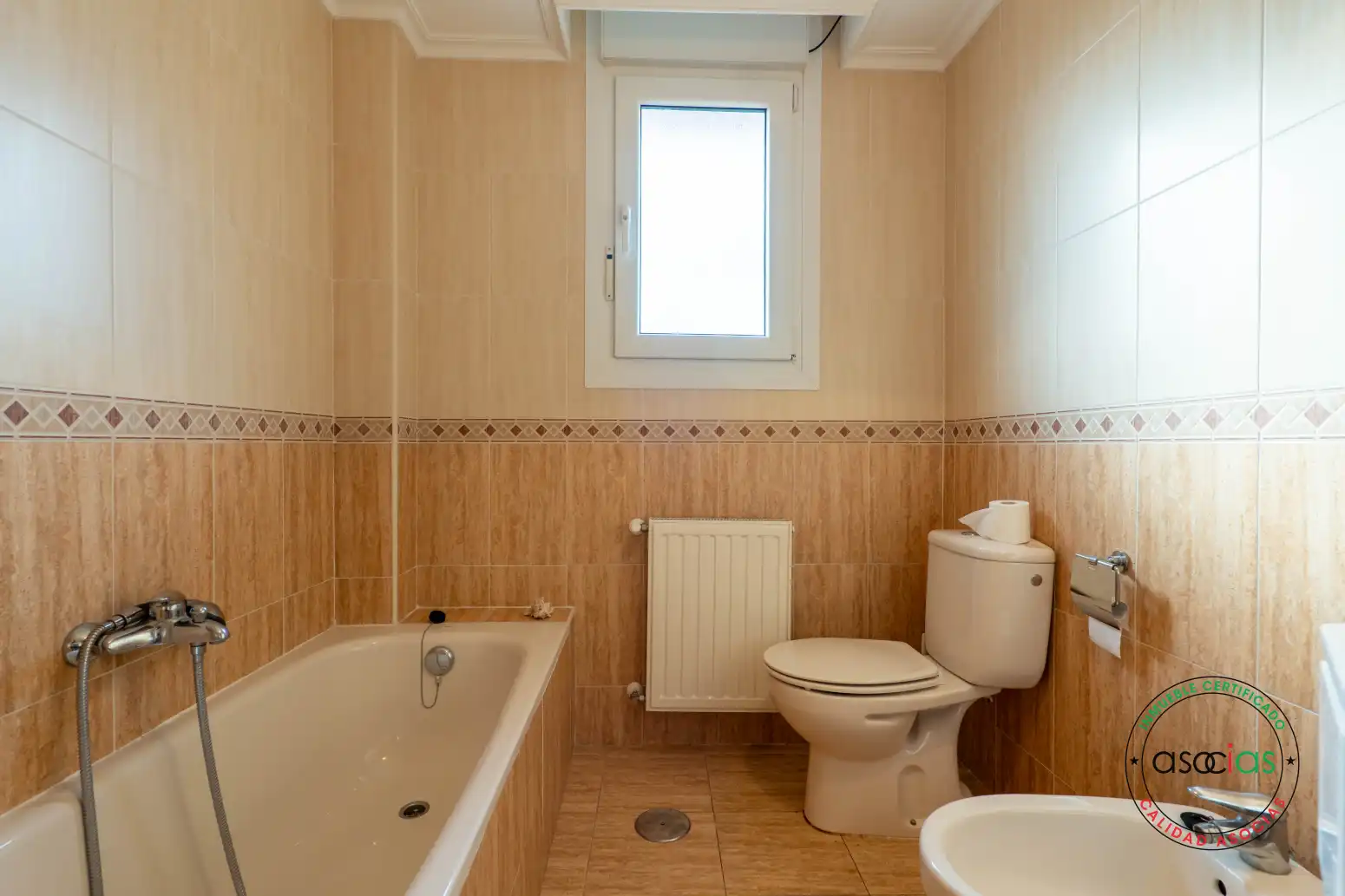 Baño de Casa adosada en venta en Gozón con Calefacción, Jardín privado y Parquet
