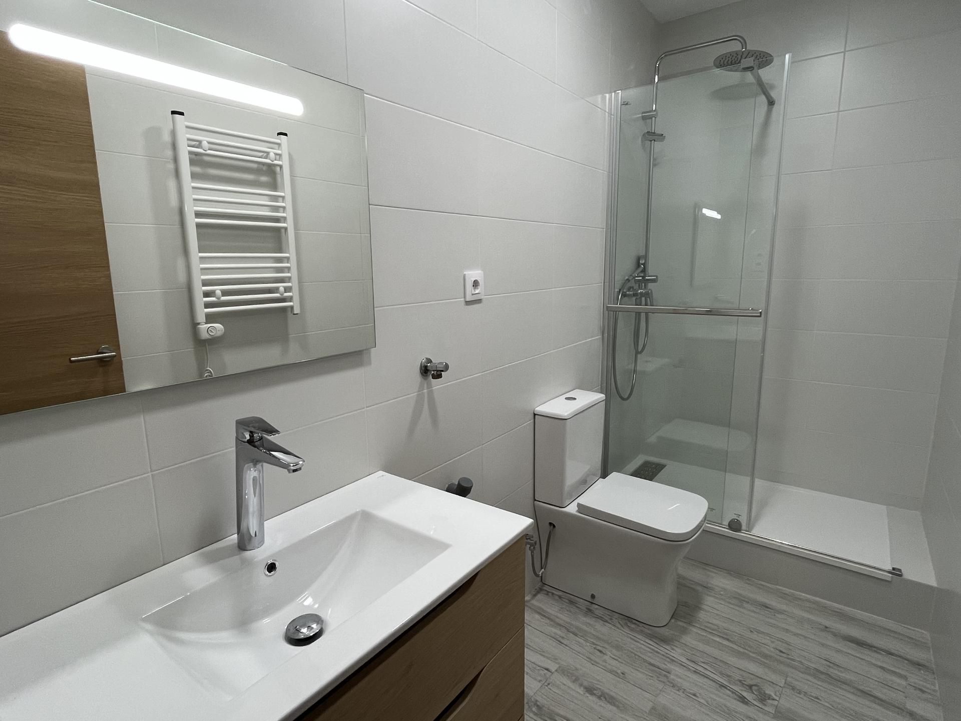 Bathroom of Flat for sale in Igualada