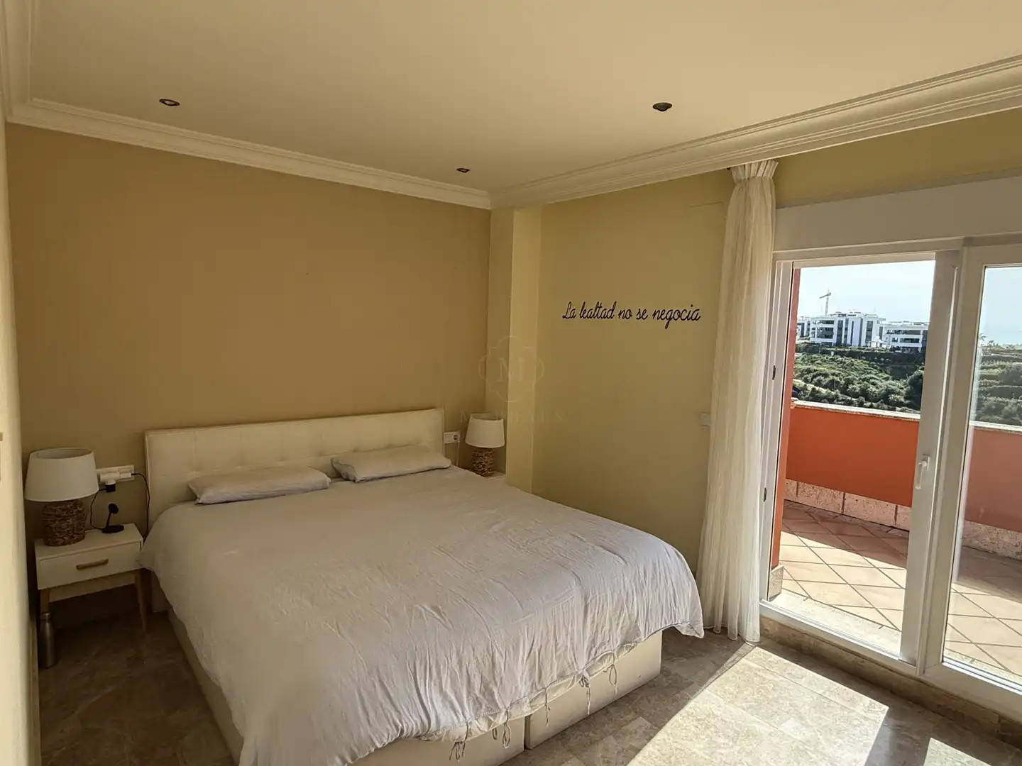 Dormitori de Casa adosada de lloguer en Marbella amb Aire condicionat, Calefacció i Jardí privat