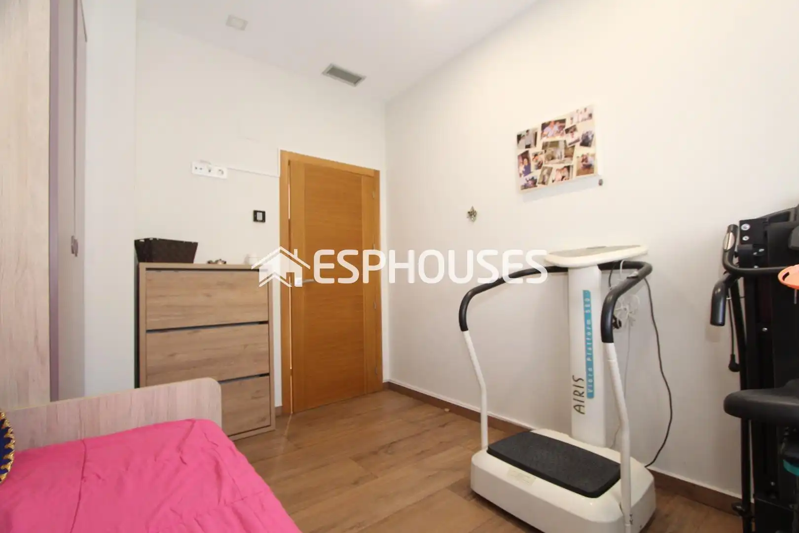Habitación de Casa o chalet en venta en Daya Nueva con Aire acondicionado, Calefacción y Terraza