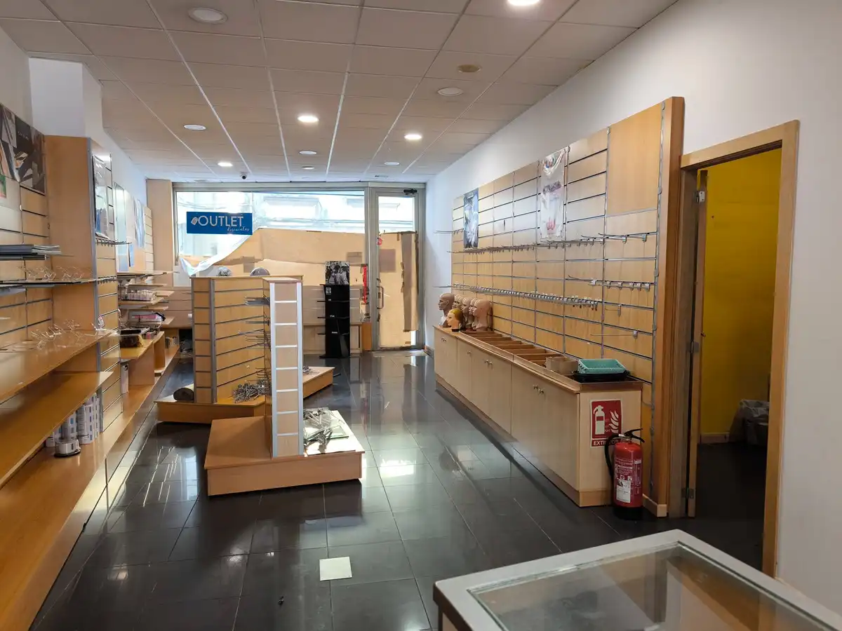 Local comercial de lloguer a Vilagarcía, imagen 8