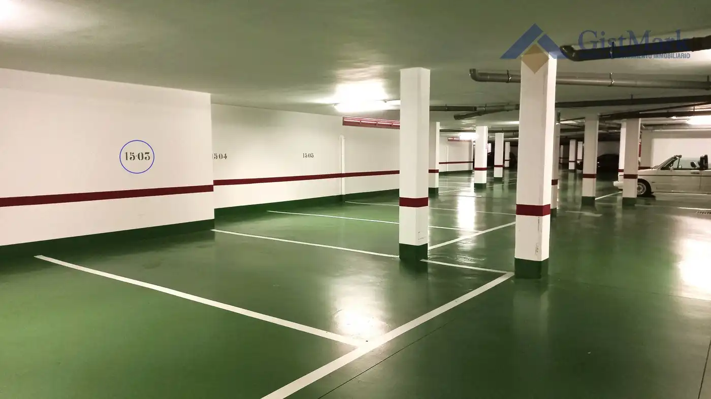 Parkplatz von Garage zum Verkauf in O Grove  