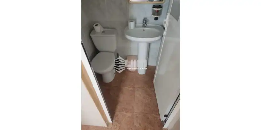 Bany de Local en venda en Sagunto / Sagunt amb Terrassa