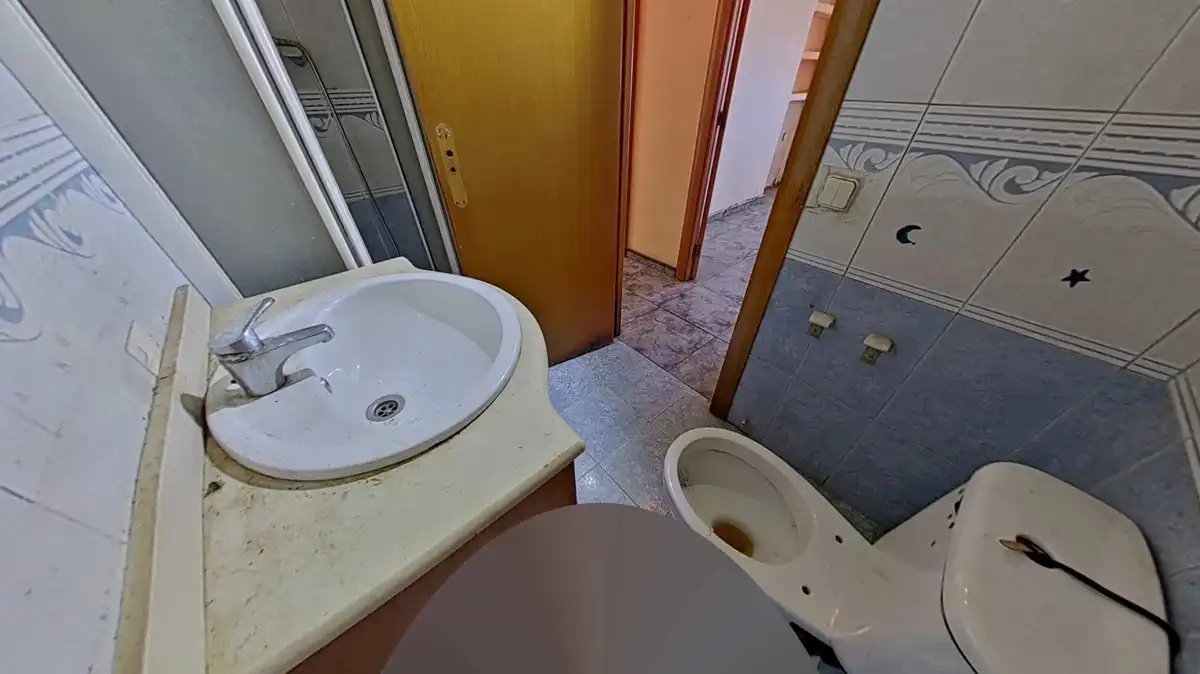 Bany de Pis en venda en Montcada i Reixac amb Aire condicionat