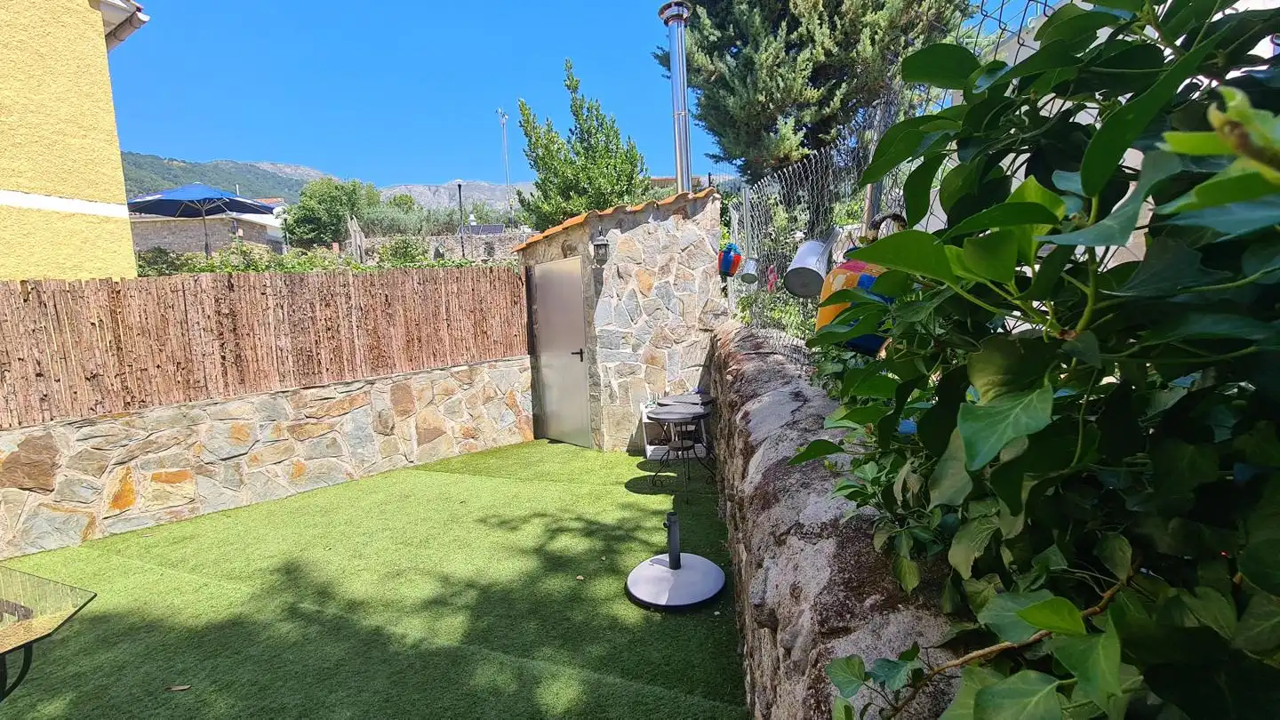 Jardín de Casa o chalet en venta en Piedralaves con Calefacción, Jardín privado y Terraza