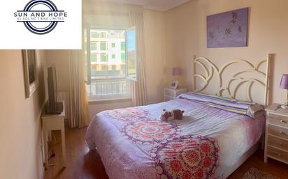 Bedroom of Flat for sale in Barreiros  with Heating, Private garden and Parquet flooring