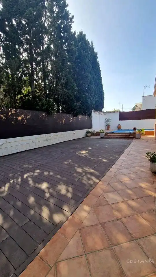 Casa o chalet de alquiler en 104, Moncada