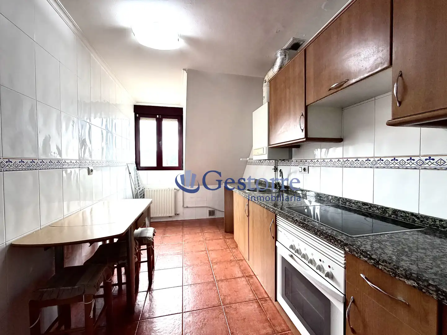 Küche von Wohnung zum Verkauf in Oviedo  mit Heizung und Möbliert