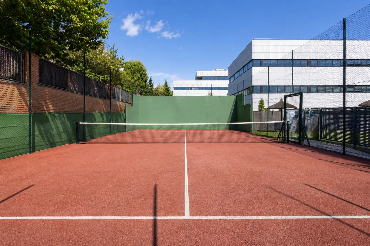 Exterior view of Flat for sale in Las Rozas de Madrid  with Air Conditioner, Heating and Terrace