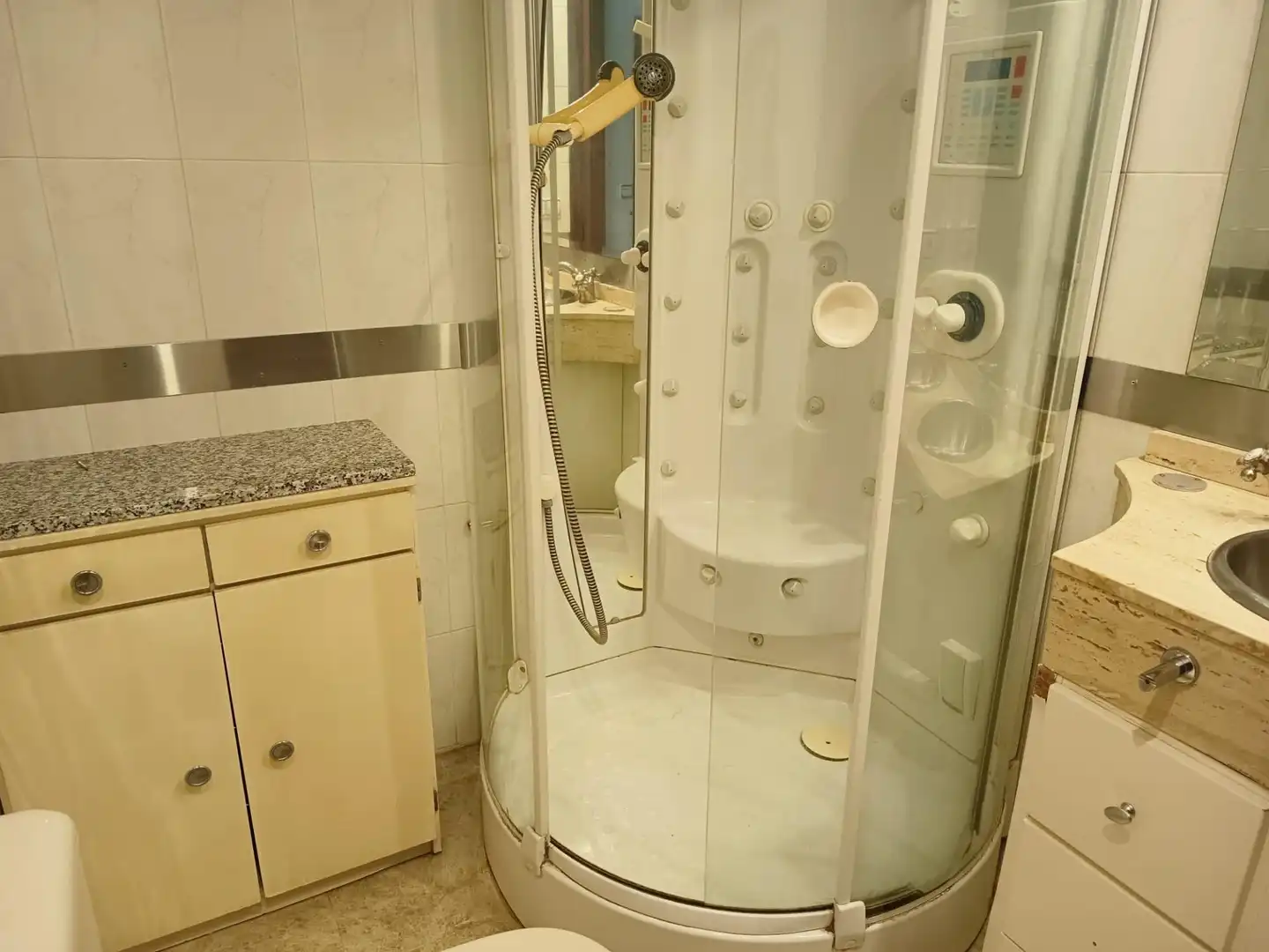 Baño de Ático en venta en Córdoba con Aire acondicionado, Terraza y Trastero
