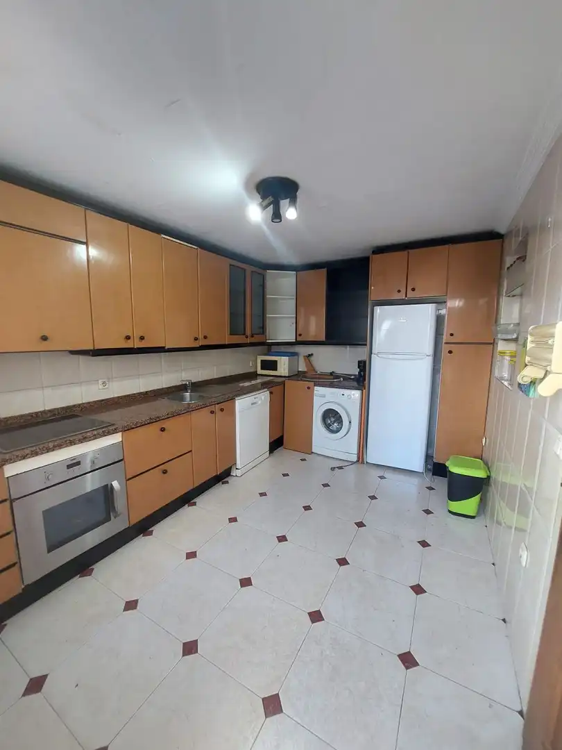 Kitchen of Houses for sale in Sevilla  with Air Conditioner, Terrace and Storage room