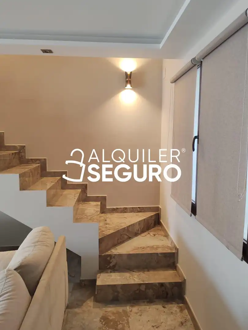 Casa o chalet de alquiler en Jun con Aire acondicionado, Terraza y Piscina