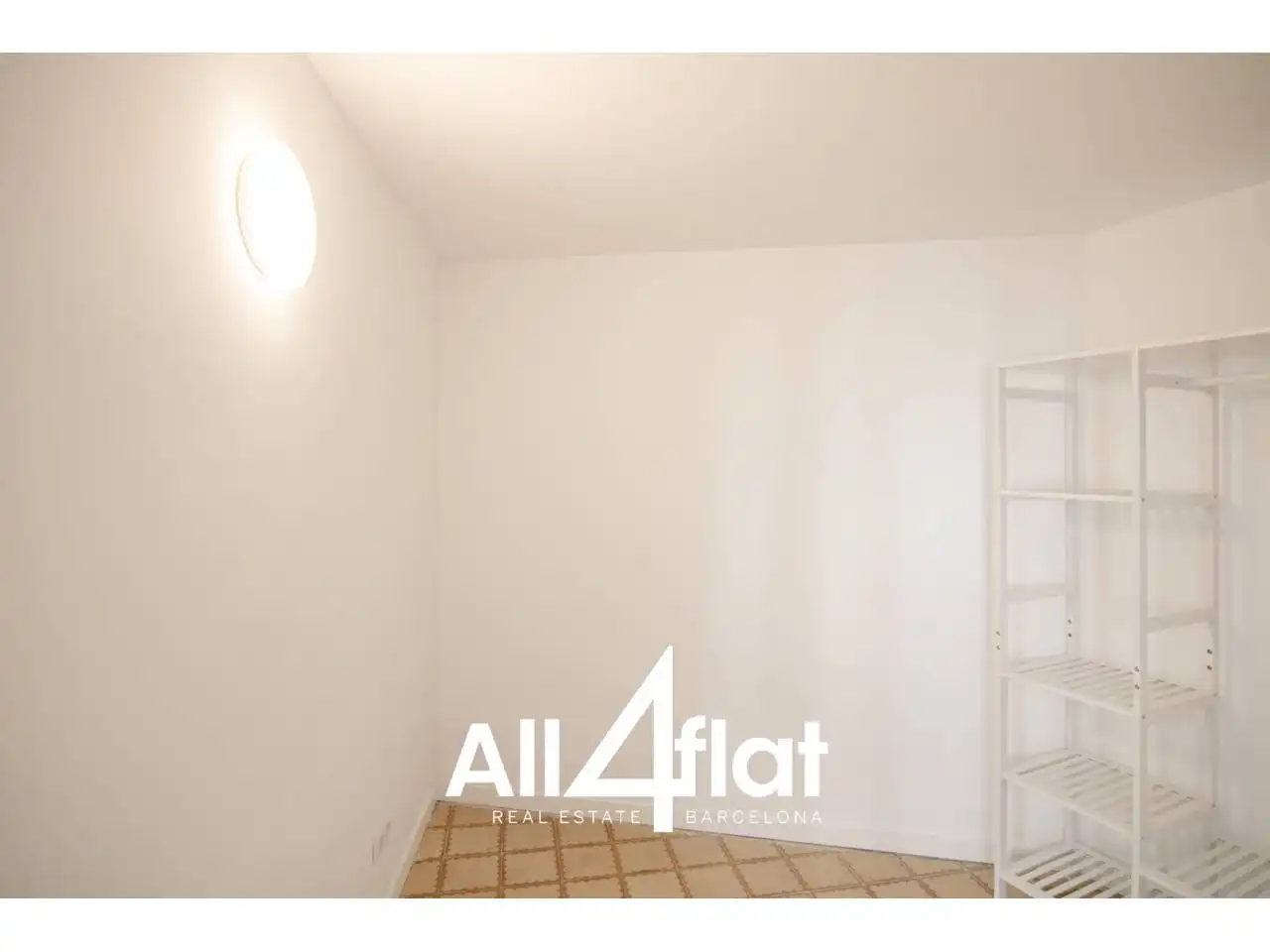 Bedroom of Flat for sale in Barcelona  with Air Conditioner