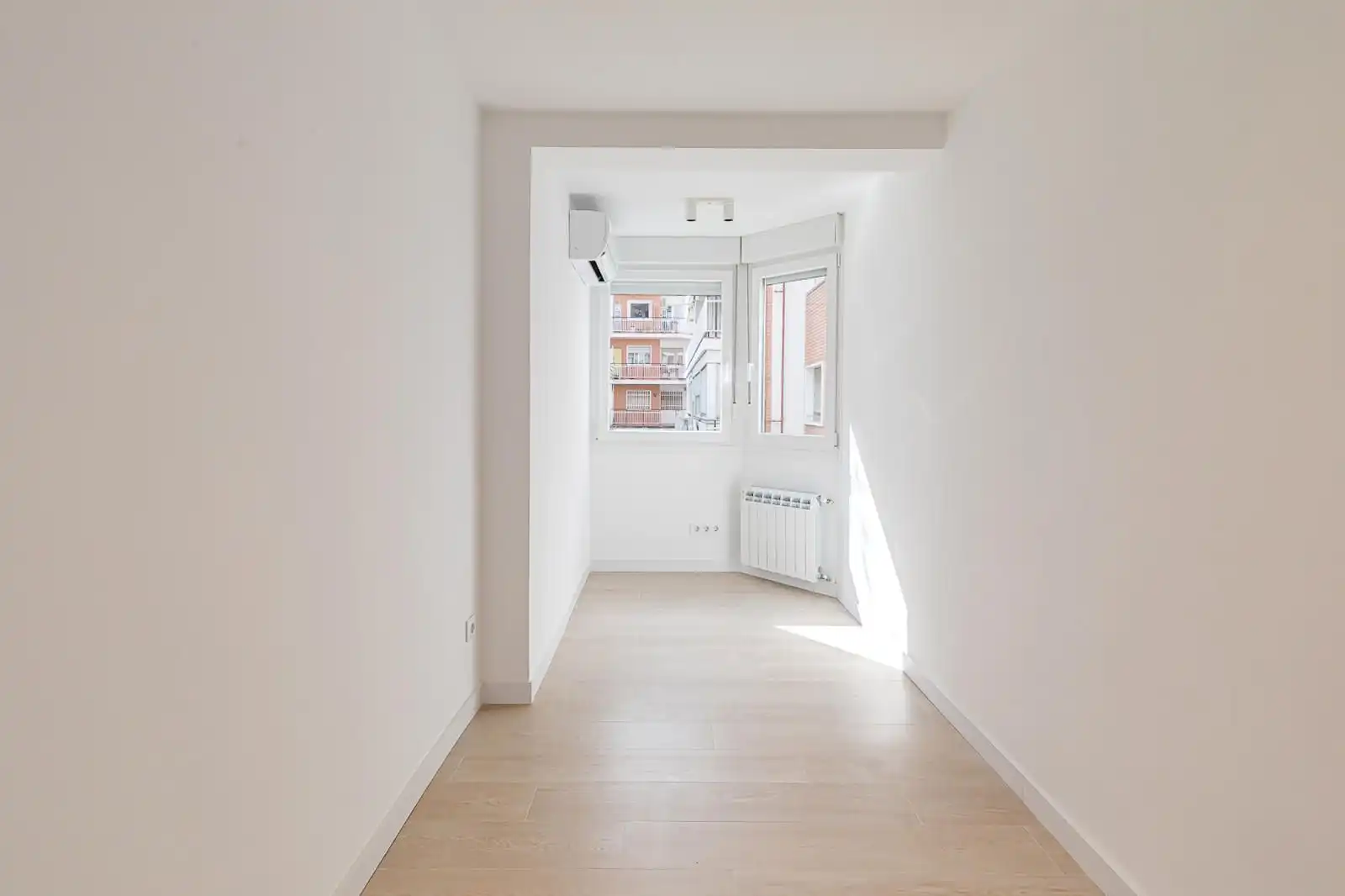 Flat for rent in Madrid  with Air Conditioner