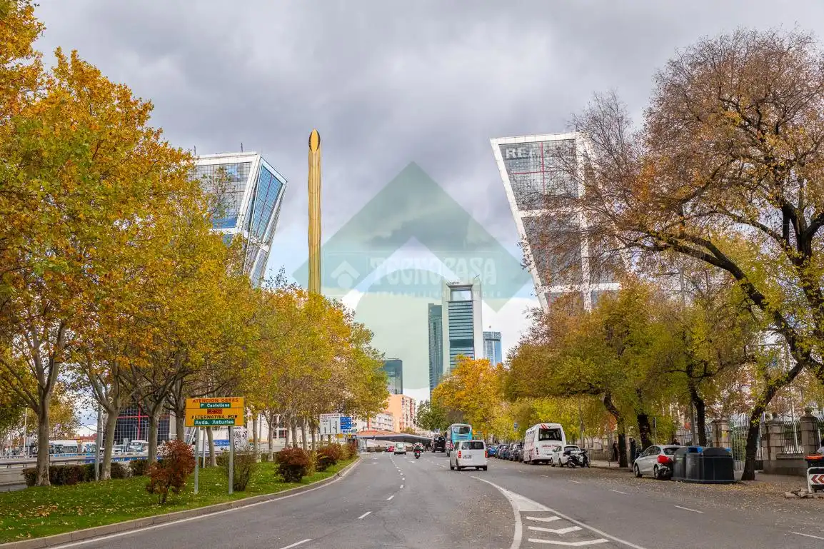 Außenansicht von Büro zur Miete in Madrid mit Klimaanlage und Heizung