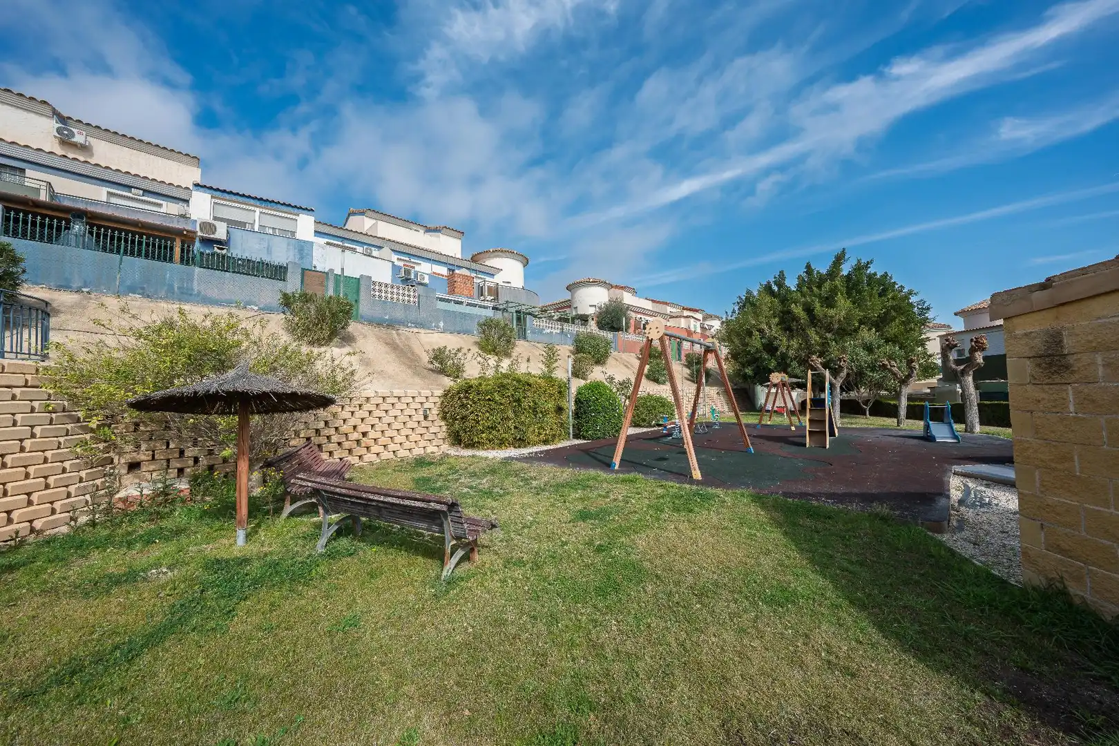 Jardín de Casa o chalet en venta en Finestrat con Aire acondicionado, Calefacción y Jardín privado