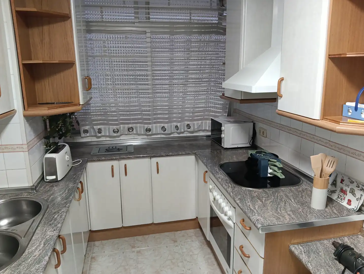Cocina de Piso de alquiler en Granada con Amueblado