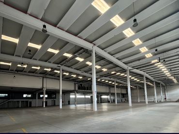 Nau industrial de lloguer a Llinars del Vallès