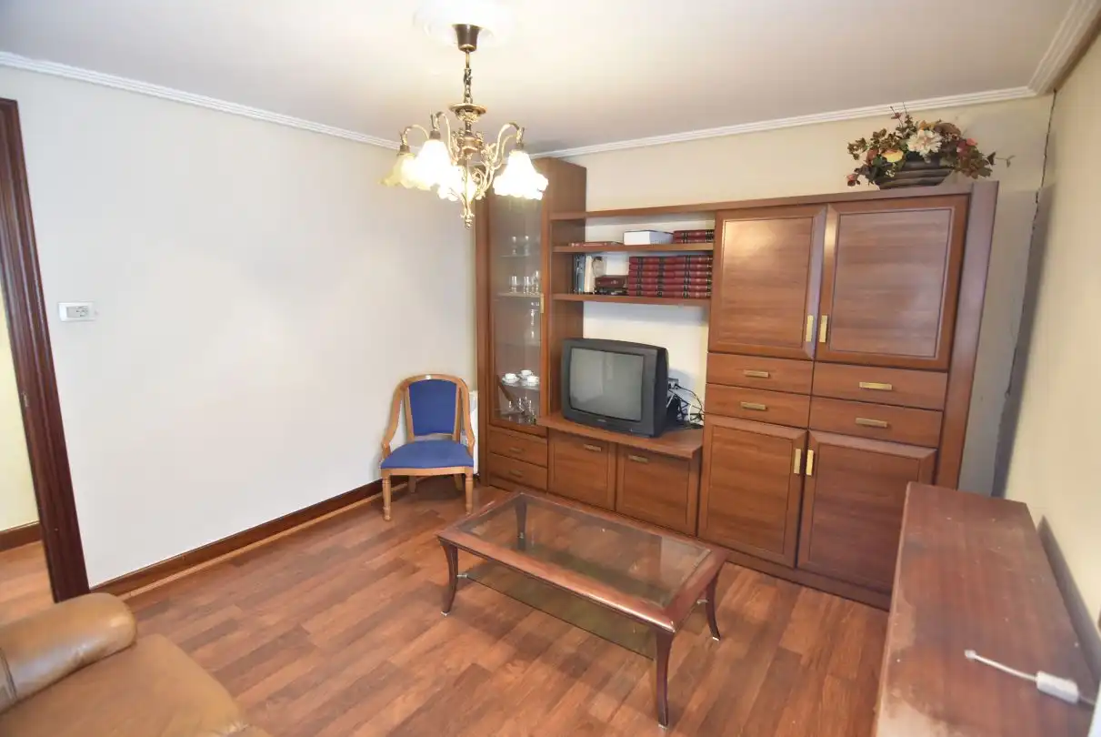 Wohnzimmer von Wohnung zum Verkauf in Bergara mit Heizung, Möbliert und Balkon