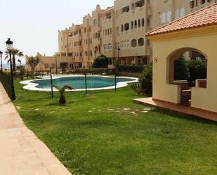 Piscina de Apartament de lloguer en  Almería Capital amb Aire condicionat, Terrassa i Moblat