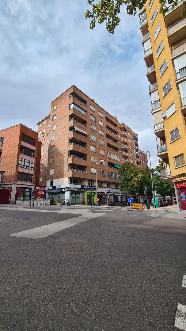 Exterior view of Garage to rent in Zamora Capital 