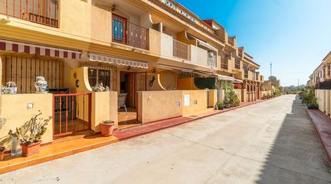 Foto 2 de Casa o xalet en venda a Calle Nicolás de Bussi, Playa Flamenca, Orihuela