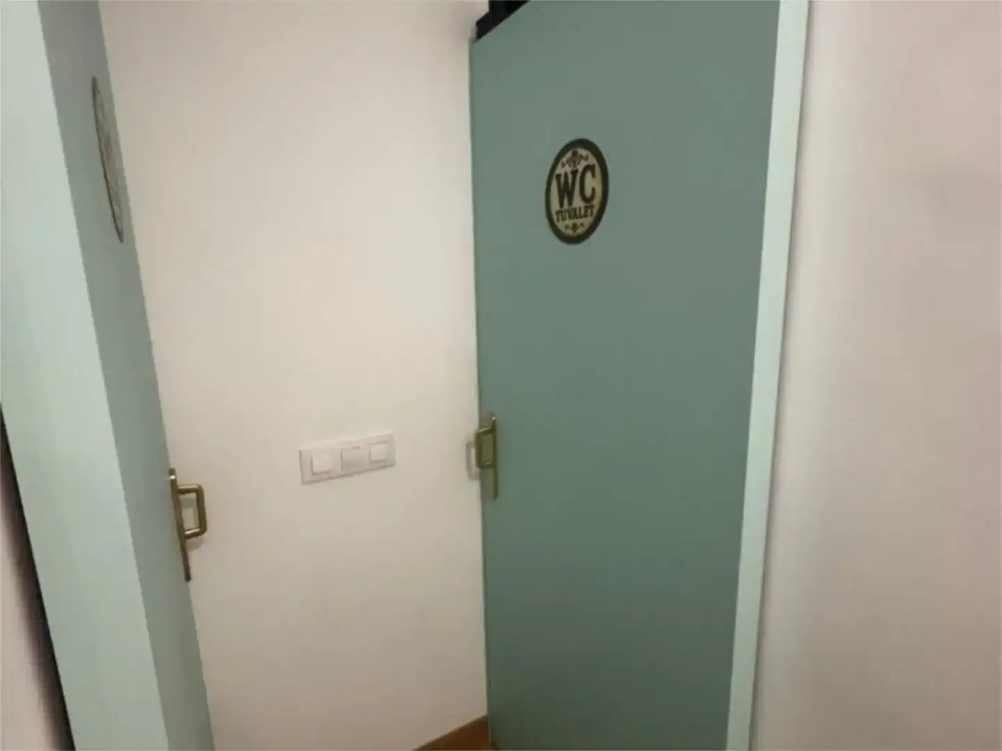 Bany de Pis per a compartir en Elche / Elx amb Parquet, Moblat i Balcó