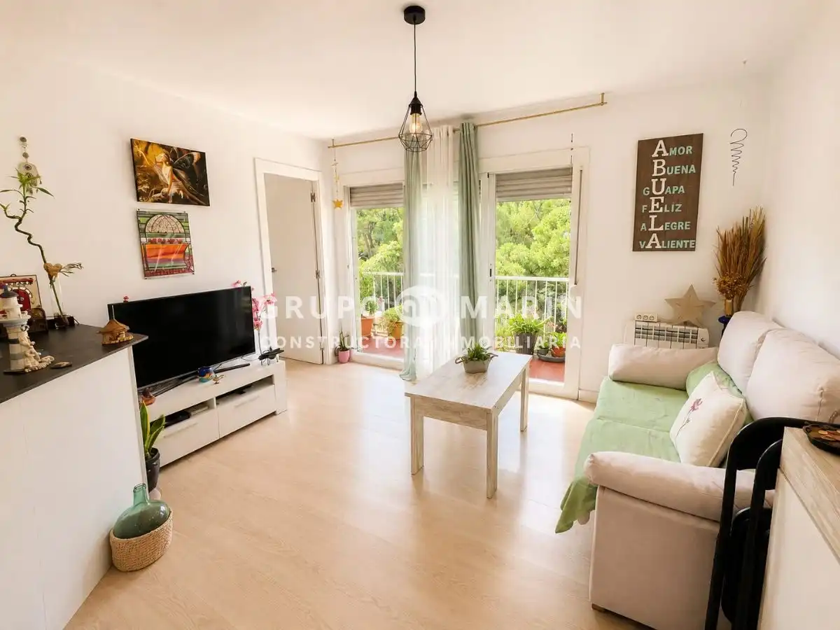 Living room of Flat for rent in Sant Andreu de Llavaneres  with Heating, Terrace and Furnished