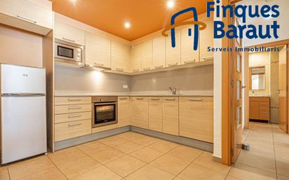 Kitchen of Flat for sale in Figueres  with Air Conditioner, Heating and Terrace