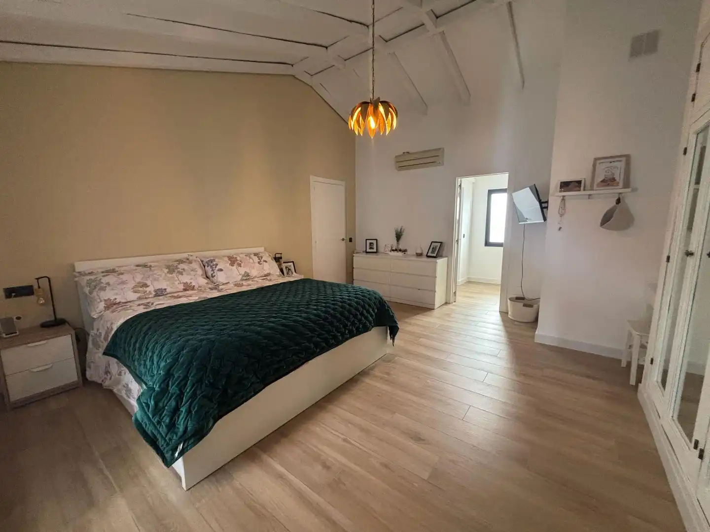 Bedroom of Detached homes for sale in Los Barrios  with Community pool